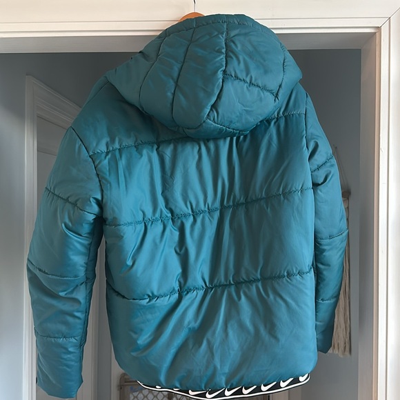 Teal puffer jacket! - Picture 3 of 4